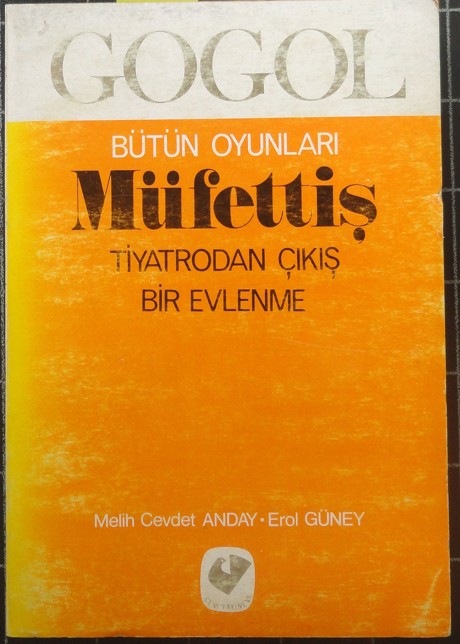 Müfettiş, Tiyatrodan Çıkış, Bir Evlenme<br>Bütün Oyunları
