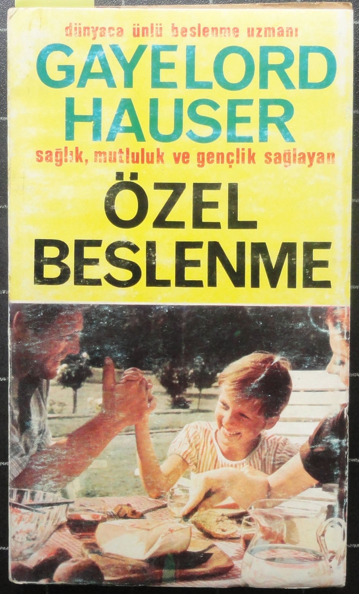 Sağlık Mutluluk ve Gençlik Sağlayan Özel Beslenme