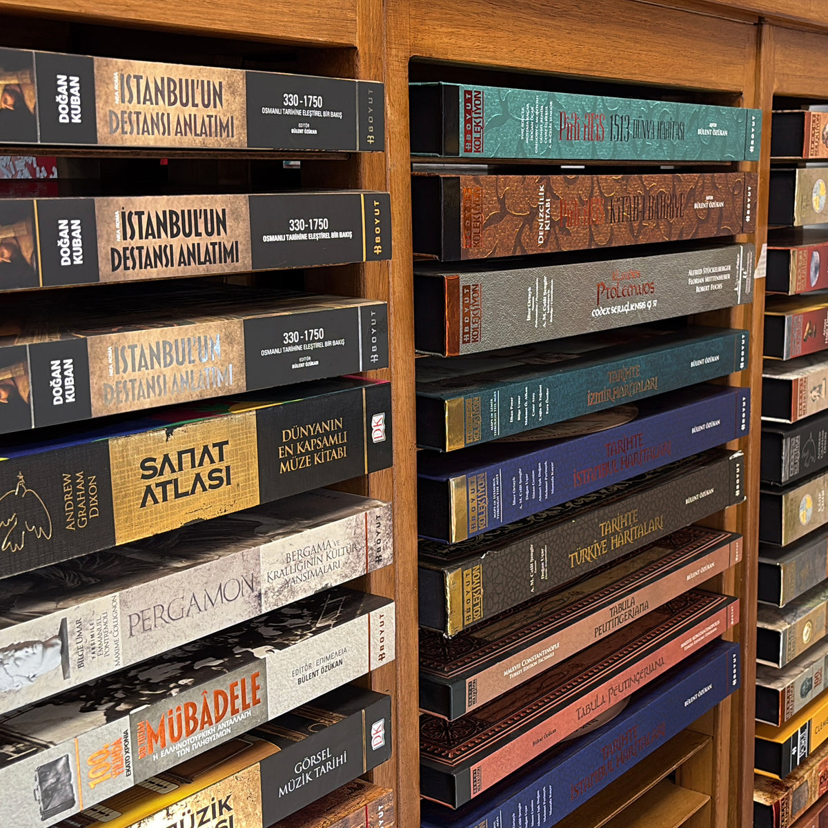 Seçeceğiniz 16 Koleksiyon Kitap Kütüphane HEDİYESİ ile